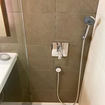 Luminoso Com Piscina E Estacionamento Em No Algarve * Albufeira