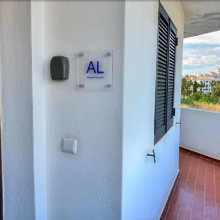 Apartment Apartamento Luminoso Com Piscina E Estacionamento Em Albufeira No Algarve *